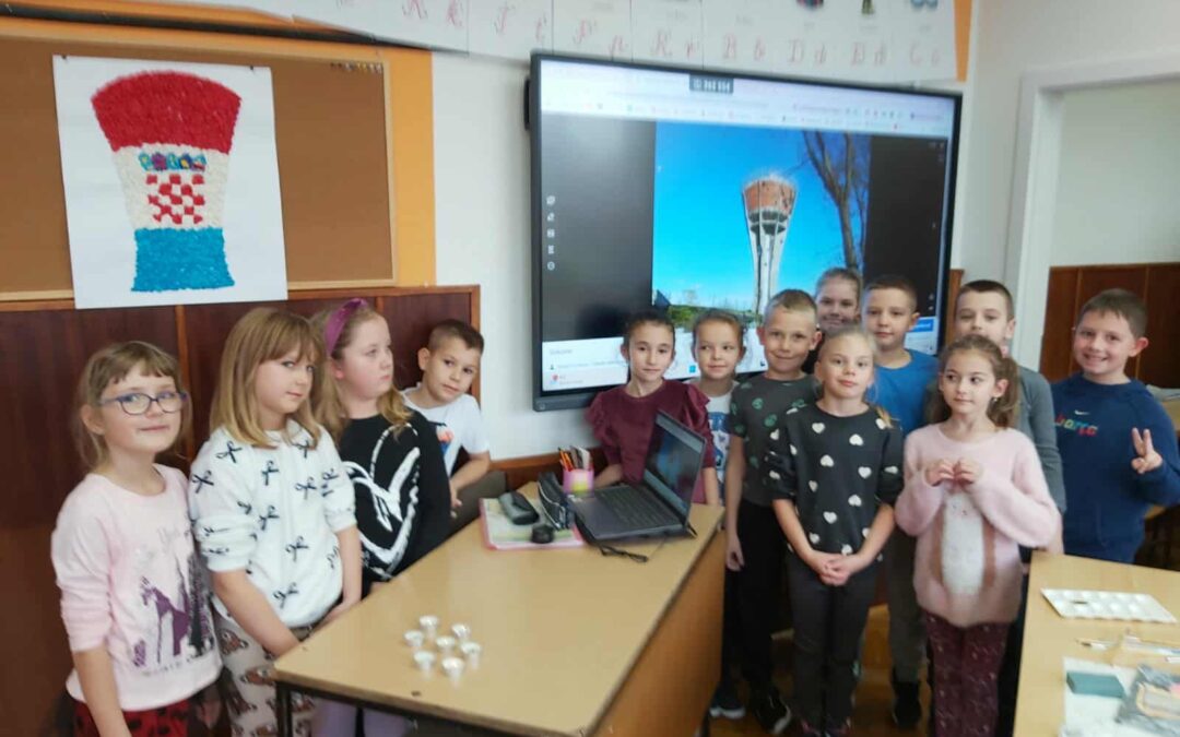 Počast žrtvama Domovinskog rata i žrtvama Vukovara i Škabrnje