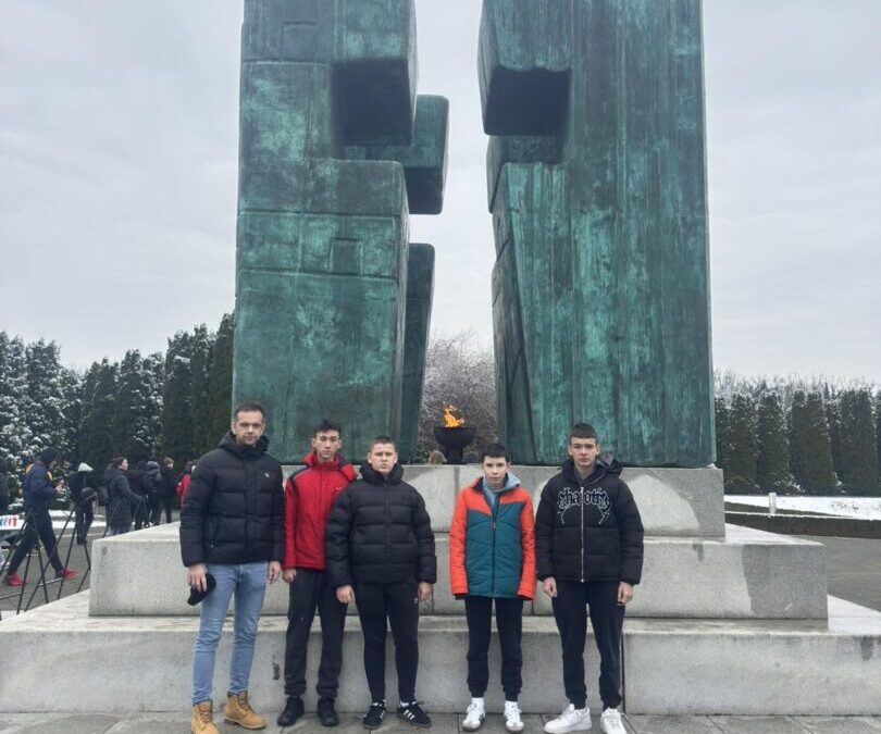 Osmaši na terenskoj nastavi u Vukovar