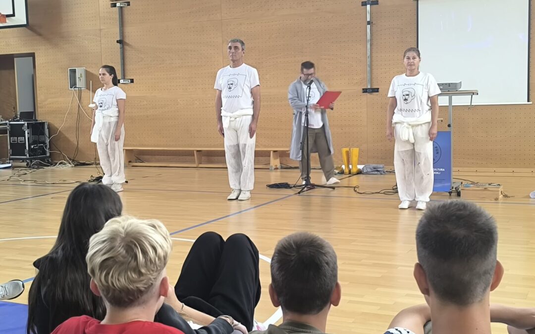 Znanstveno-plesna čarolija u školi: Učenici od 5. do 8. razreda iskušali se u „Magnetskom polju igre“!